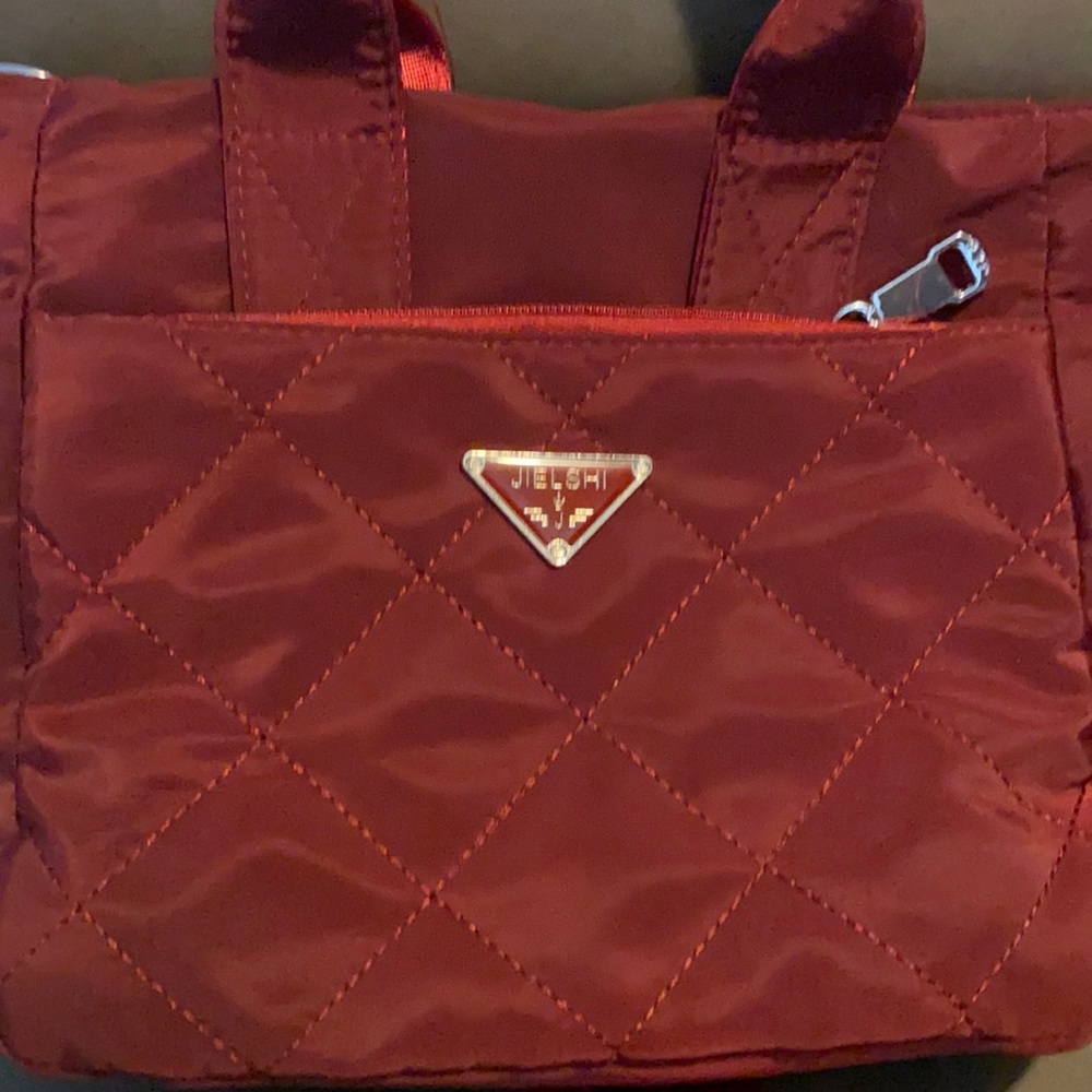 Beautiful brand new Jielsgi crossbody bag.